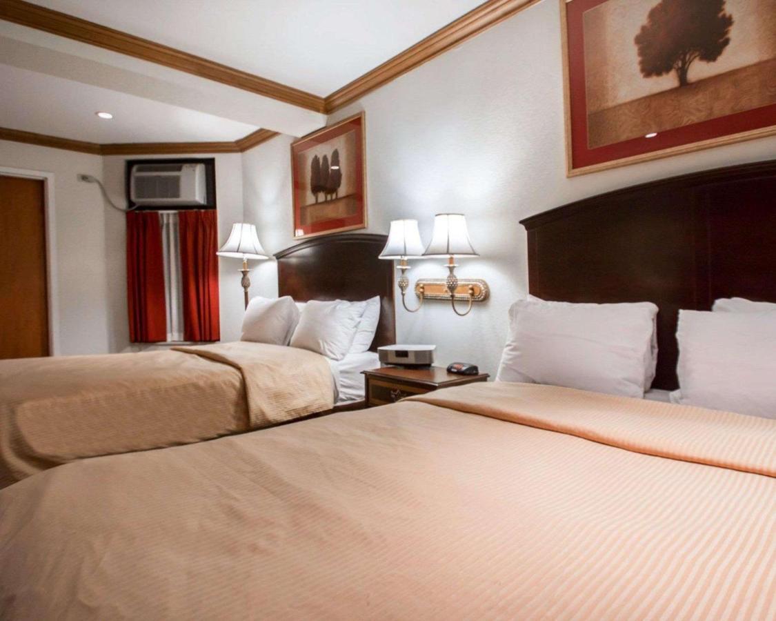 Clarion Hotel Park Avenue New York Exterior photo